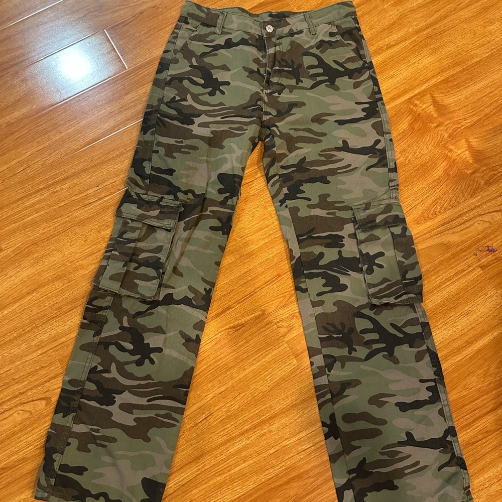 SHEIN Camouflage Straight Leg Pants